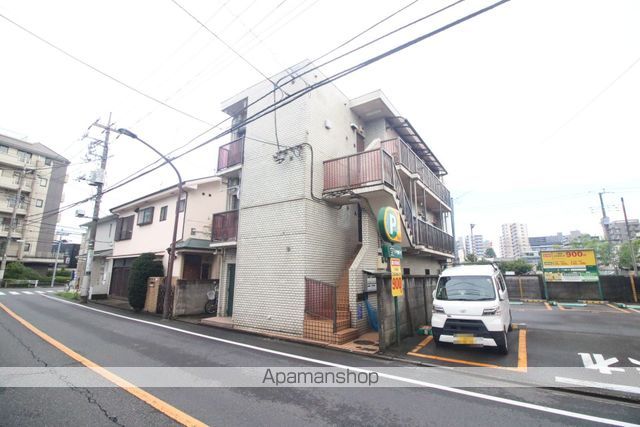マンションオークラ境の外観写真
