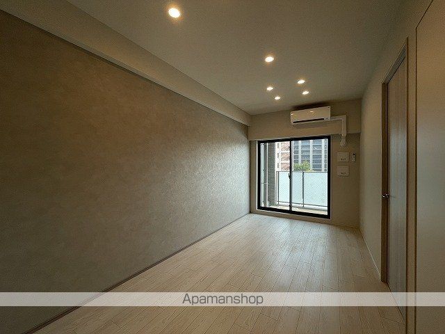 シーズンフラッツ青葉通一番町の内装写真