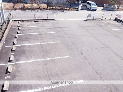 シャンテコスモス[1DK/28.03m2]の駐車場