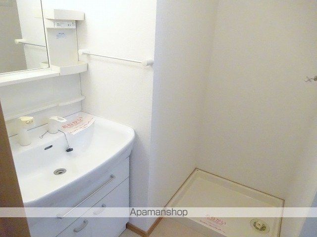 グリーンフォレストの内装写真