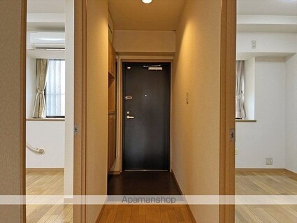 ネオグランデ島中央公園[3LDK/67.4m2]の玄関