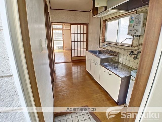 ハイツ大本の内装写真