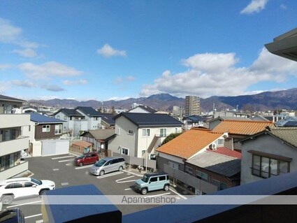 クレール渚　Ｓ[1LDK/33.39m2]の駐車場2