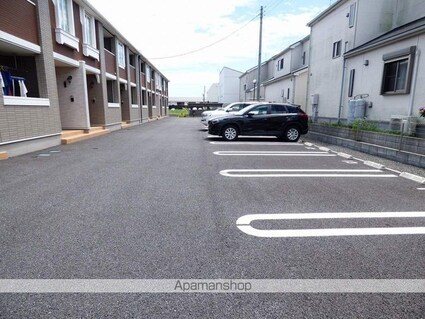 茨城県土浦市滝田１丁目[1LDK/37.76m2]の駐車場