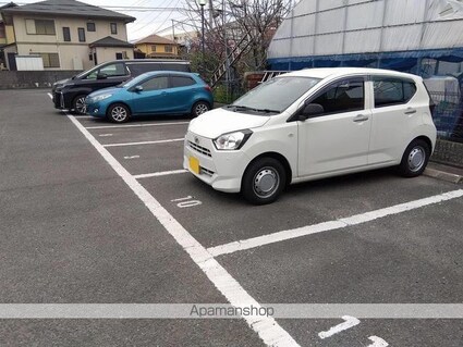 レオパレスＳｕｃｃｅｓｓ[1K/23.18m2]の駐車場