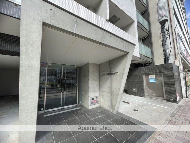 アルファレガロ駅前通りの玄関写真