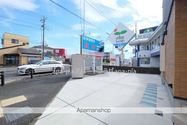 川越ガレージハウスの玄関写真