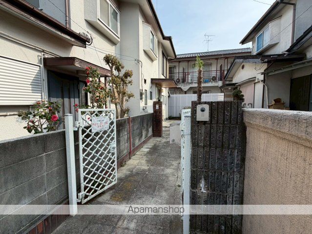 西大寺町テラスハウスの玄関写真