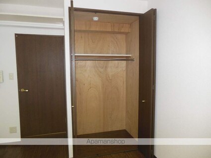 サンハイツ城西[1K/24.09m2]の収納