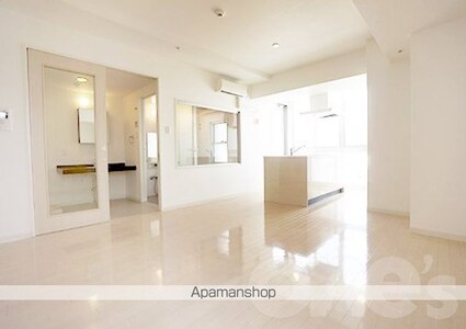 ＩＺＵＭＩ　Ⅰ[1LDK/60.32m2]のリビング・居間