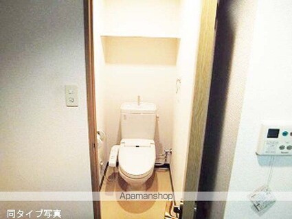 コンフォリア芝浦キャナル[1K/21.97m2]のトイレ