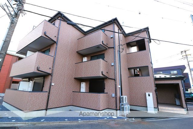 バードピア新田C棟の外観写真