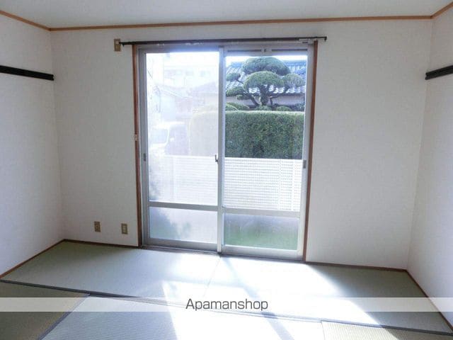 プレジール上ノ郷 A棟の内装写真