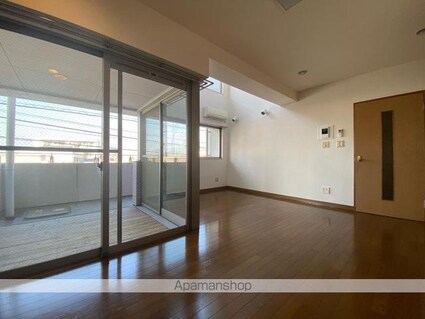 キュービックパレス[2LDK/60.39m2]のリビング・居間