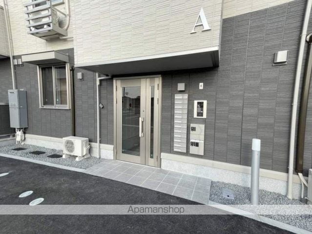 ブランネージュ中川 A棟の玄関写真