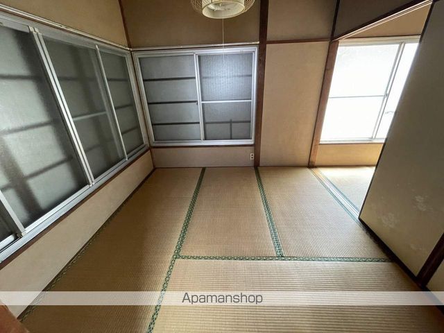 砂新田貸家の内装写真