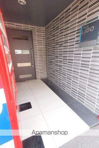 FLATS LIDO菊水の玄関写真