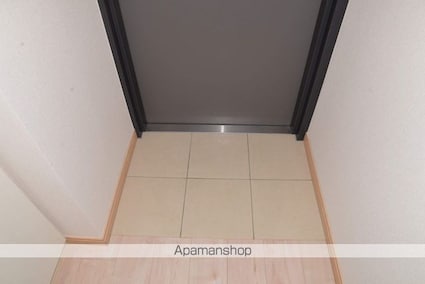 東京都中野区弥生町５丁目[2LDK/53.95m2]の玄関