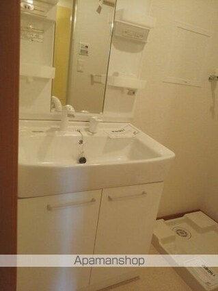 ソレイユＫ枝松Ｃ[2LDK/62.45m2]の洗面所