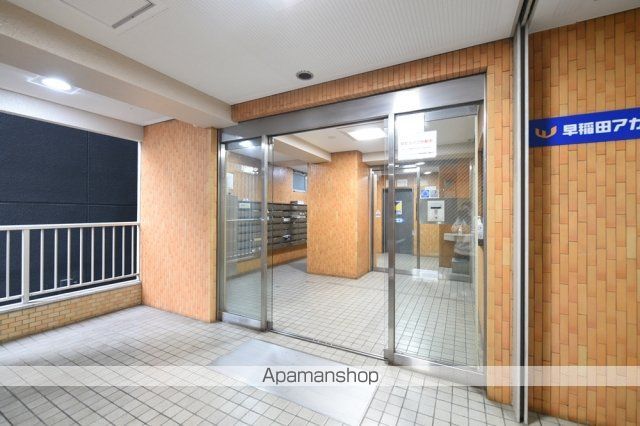 東京都武蔵野市境南町２丁目[1R/15.6m2]のエントランス