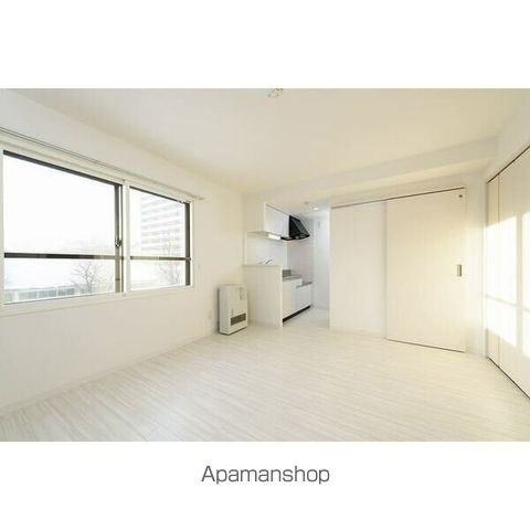 FLOS PROVAの内装写真