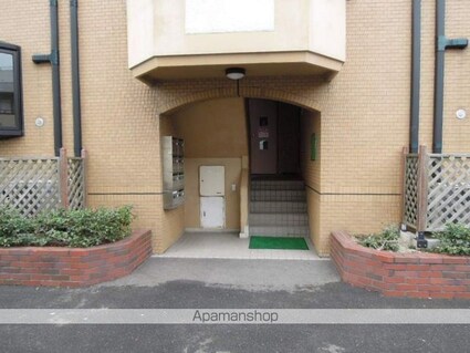 大阪府岸和田市下池田町１丁目[3DK/64.22m2]のエントランス2