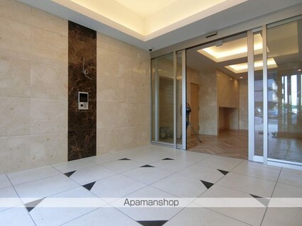 ラグゼナ流山おおたかの森[1LDK/32.34m2]のエントランス