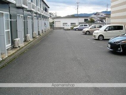 レオパレス沢田[1K/23.18m2]の駐車場