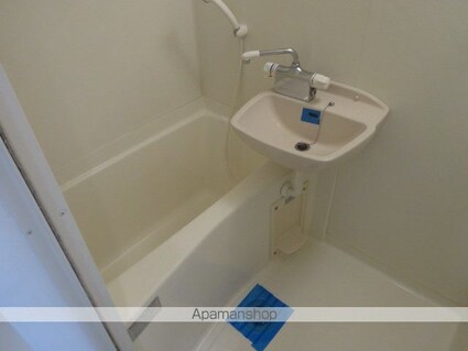 愛知県名古屋市北区東長田町３丁目[1K/25.5m2]のバス