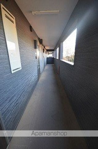 バスタ川原東棟・西棟の外観写真