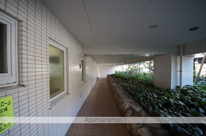 東京都新宿区新宿７丁目[2LDK/60.17m2]の共用部4