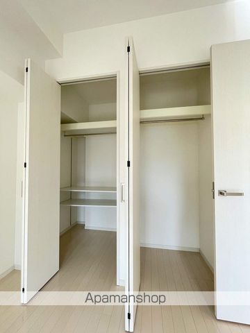 ファーストレジデンス栄の内装写真