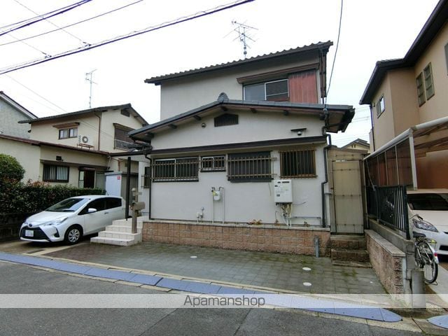 伊勢田町名木貸家の外観写真