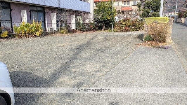 レオパレス向田[1K/23.18m2]の駐車場