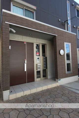 イル・クアドロの玄関写真