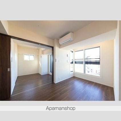 プラウドフラット西日暮里[2LDK/50m2]のリビング・居間1