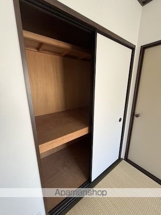 滋賀県野洲市野洲[3K/45.58m2]の収納