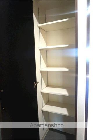 コンフォールメゾン西浅田の内装写真