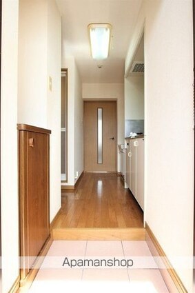 ミッキーロイヤル道後[1K/28.16m2]の玄関