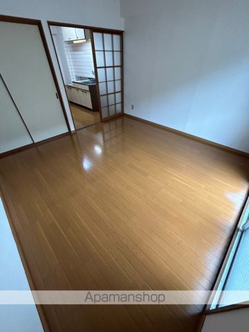 サンシャインハイツBの内装写真