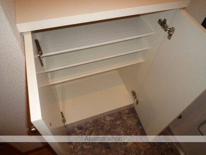 リジエールＮ[2LDK/49.77m2]の玄関