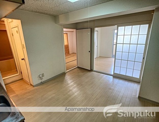 プリムローズ酒井の内装写真