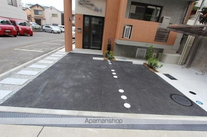 コリドール丸の内パーク[1LDK/34.31m2]の駐車場