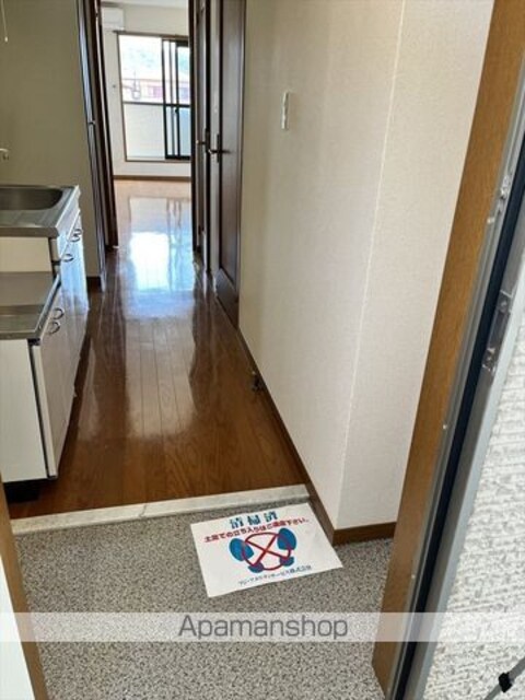 エタニティコートⅠ番館[1K/23.65m2]の玄関