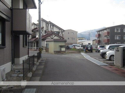 Ｅｌ　ｄｕｏ・Ａｐｉｓ[2DK/45.42m2]の周辺3