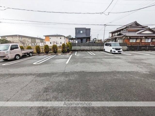 ミルトＣ[2LDK/58.83m2]の駐車場1