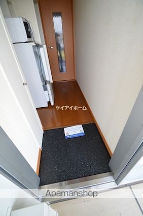 レオパレスパル３[1K/22.02m2]の玄関