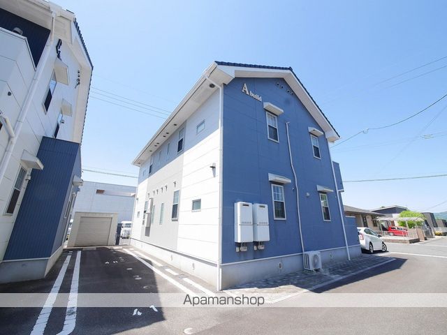 KMハイツVIII A棟の外観写真