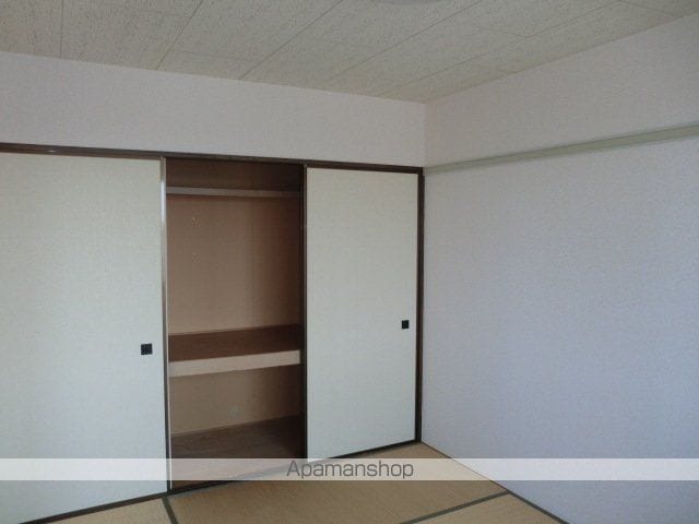 フレグランスIIの内装写真