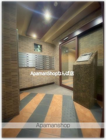 クレストコート高津の玄関写真